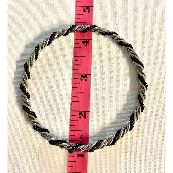 Faceted clear bead necklace, Silver & Black bangle bracelet and dangle earrings - Picture 10 of 11